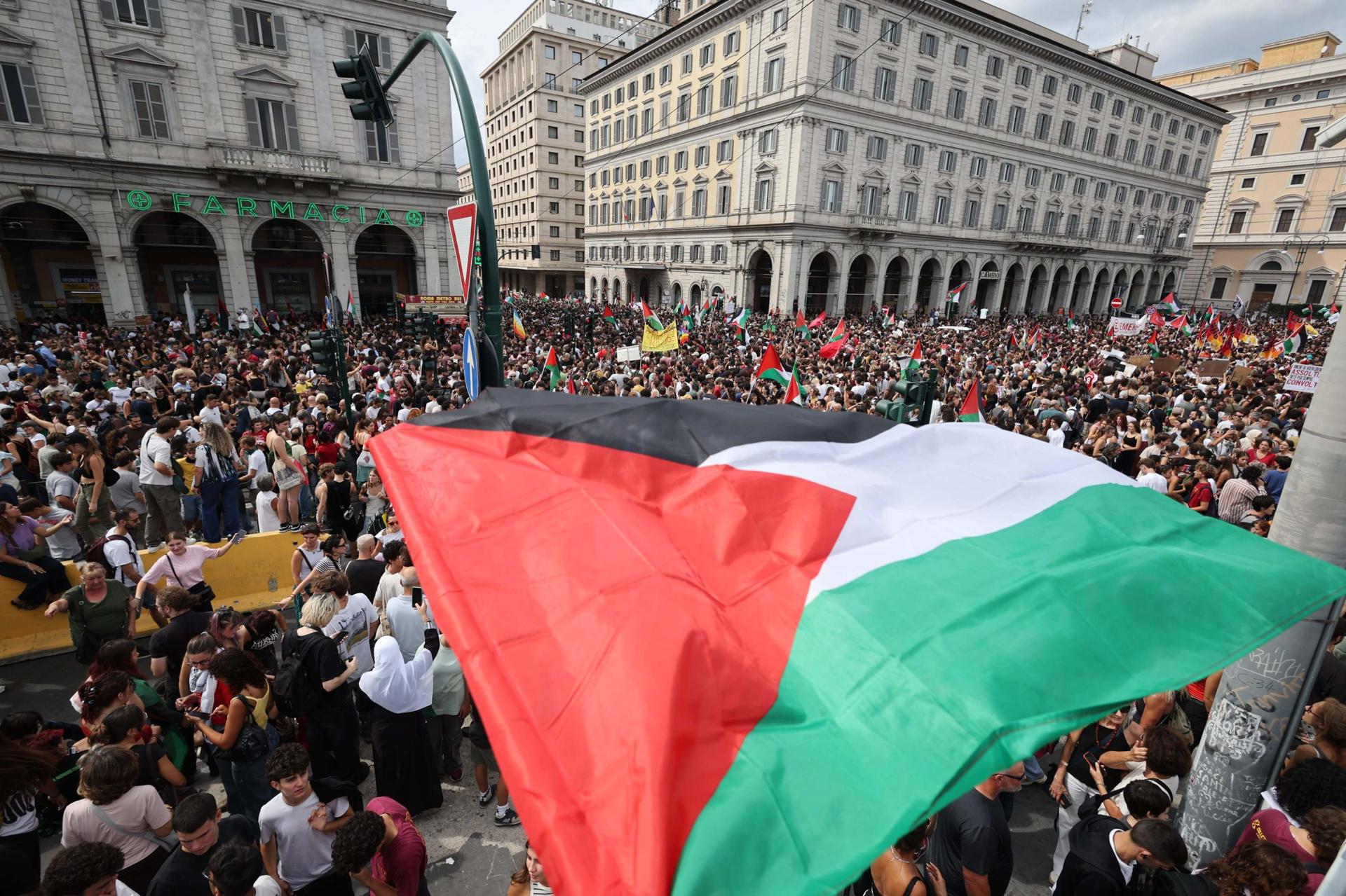 Masivos paros y movilizaciones en Italia contra el genocidio palestino