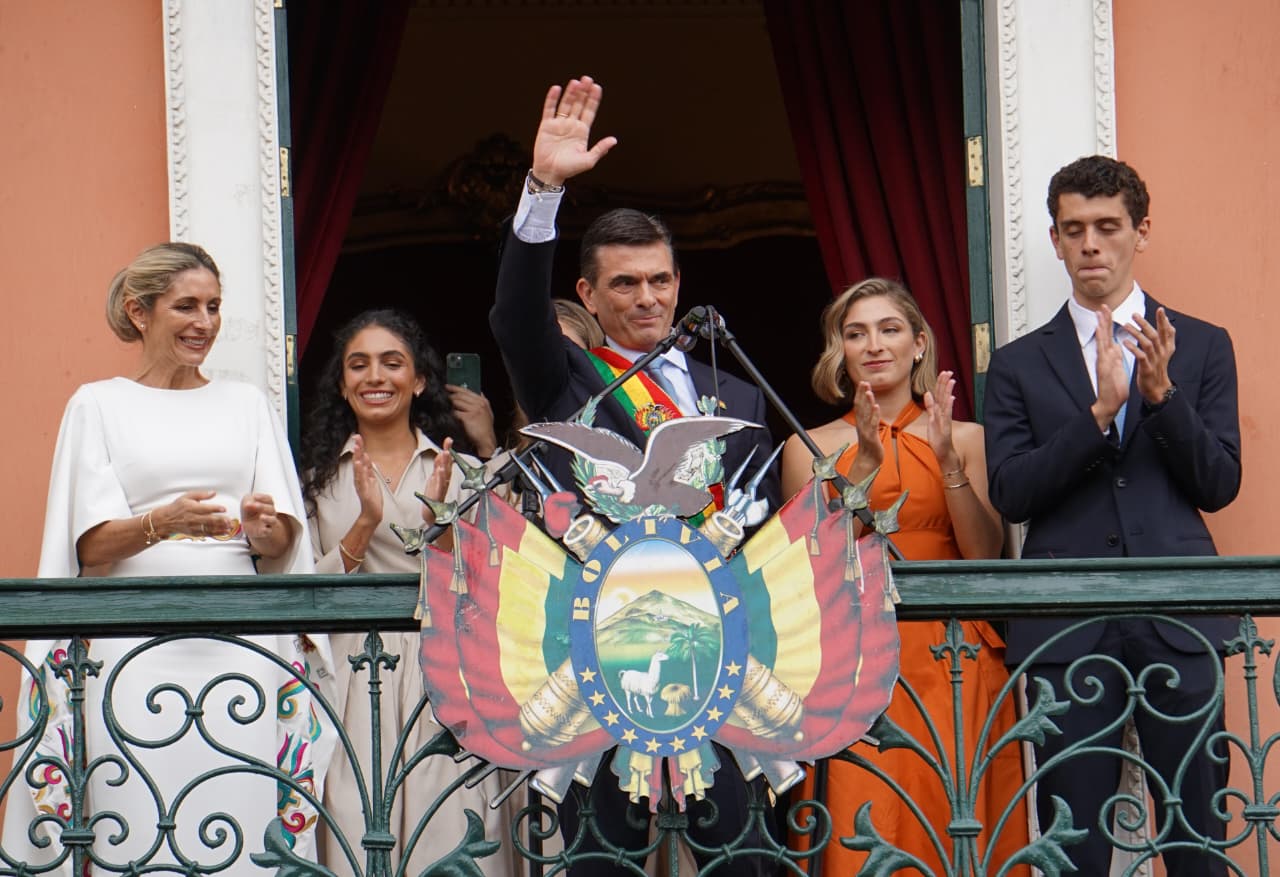 Vea las fotografías de la posesión del presidente Rodrigo Paz y del vicepresidente Edmand Lara
