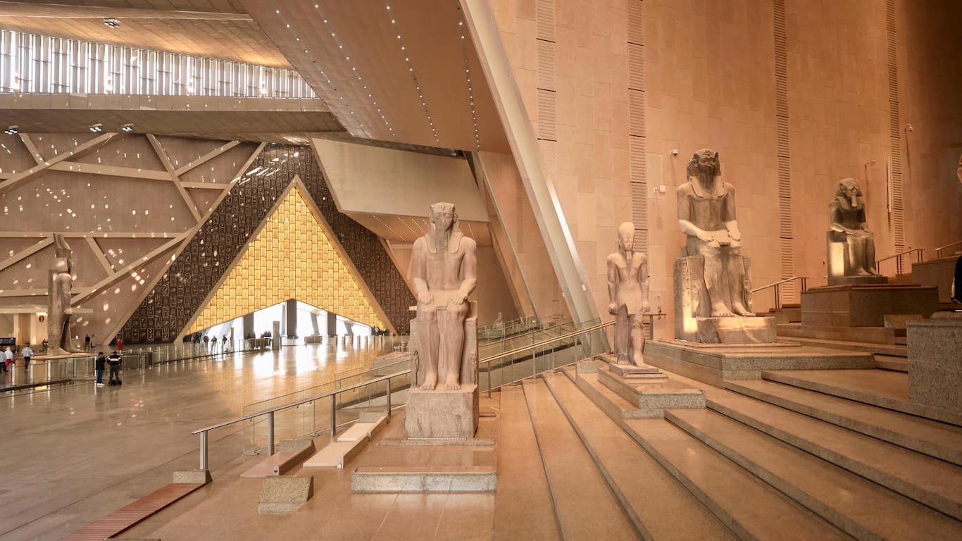 Boliviano Peter McFarren aporta una visión global al Gran Museo Egipcio