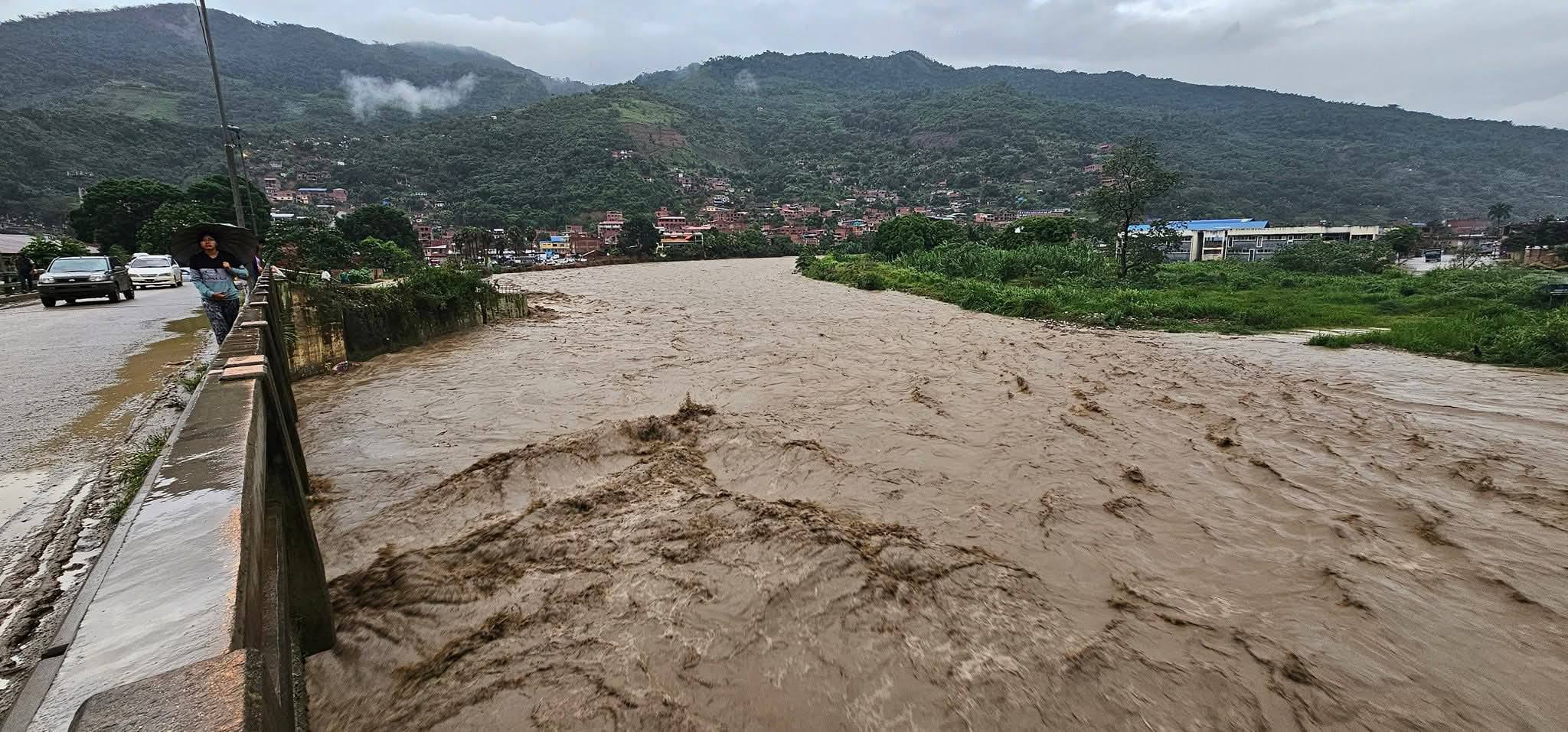 Alcalde de Caranavi pide maquinaria  pesada para tareas preventivas ante riesgo de desborde del río Yara