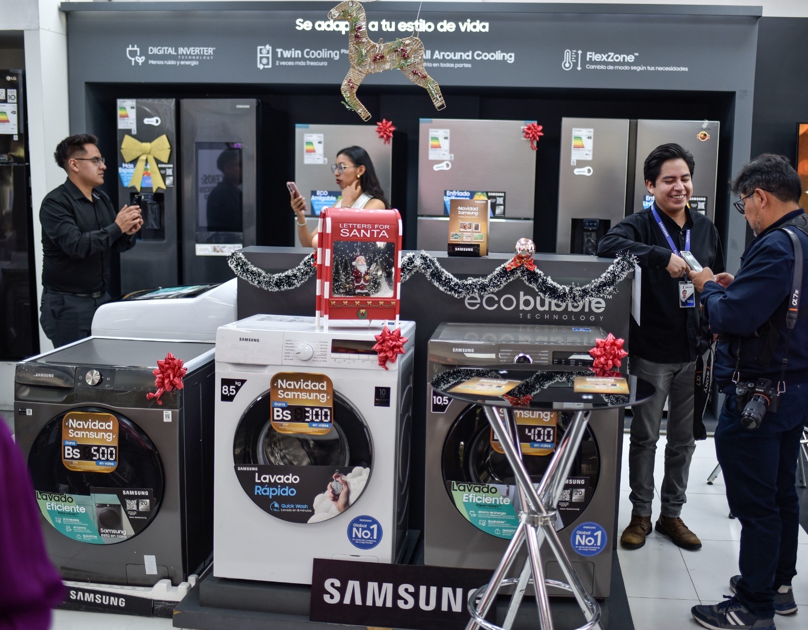 Samsung celebra Navidad con vales de hasta Bs 2.000 en supermercados