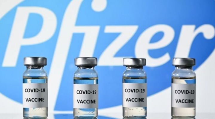 El Reino Unido recomendó a alérgicos severos que no se apliquen la vacuna de Pfizer tras una reacción en dos pacientes