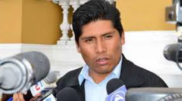 Interculturales rechazan la candidatura de Flores por el MAS a la Gobernación de La Paz