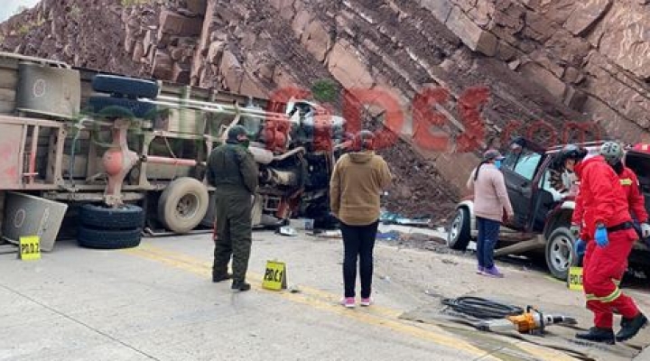  Choque frontal en carretera Oruro Pisiga deja cinco fallecidos