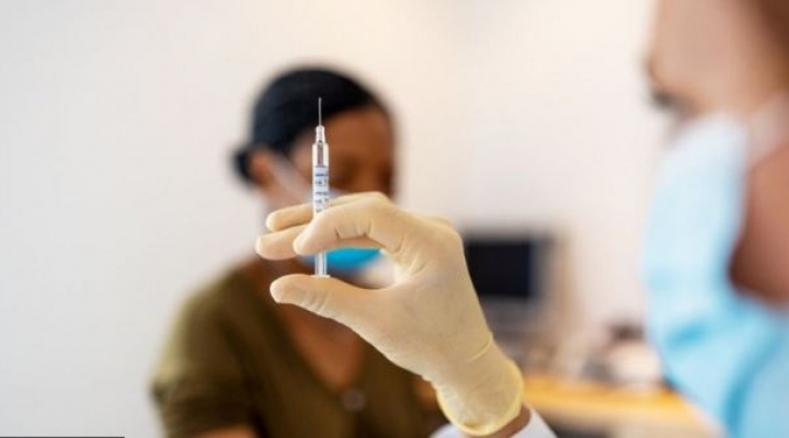 ¿Por qué una vacuna que no evita la infección de Covid-19 sigue siendo útil para frenar la pandemia?
