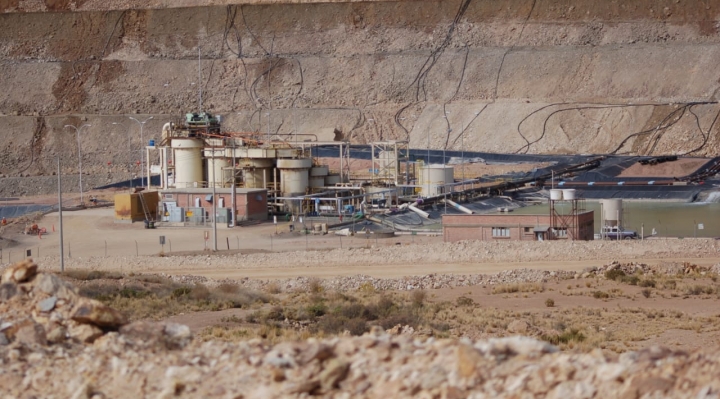 Comunarios toman instalaciones de la operación minera de Kori Kollo y roban equipo, la Policía dice que no intervendrá por “falta de garantías”