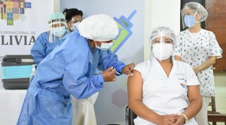 Richter anuncia para marzo la campaña masiva de vacunación contra el coronavirus
