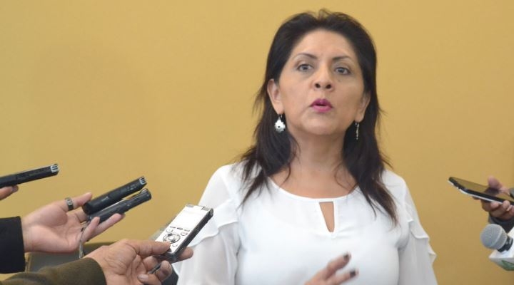 Ministra López dice que “no se ha violado” ninguna norma con publicación de encuesta a favor de Evo