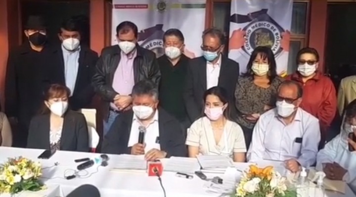 Médicos convocan a un paro de 24 horas para este viernes, piden diálogo con el Gobierno