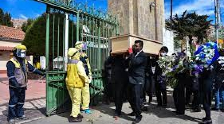 Promedio de entierros diarios en el Cementerio General de La Paz sube de 12 a 20 desde abril