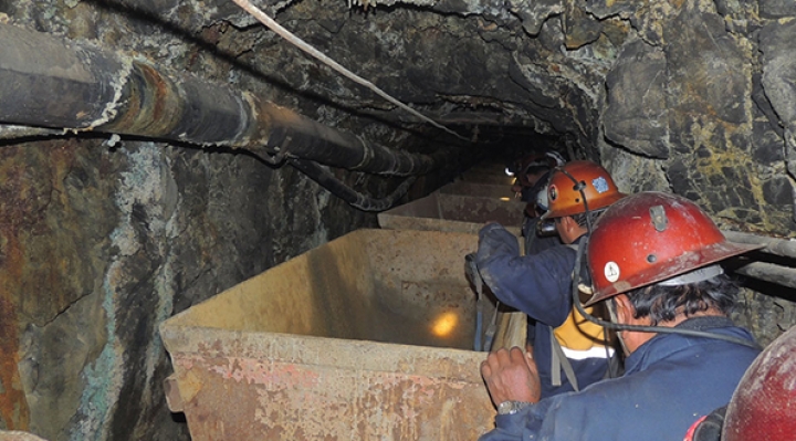 Expresidente de Comibol sugiere nueva ley minera para que el Estado recupere el control sobre el sector 