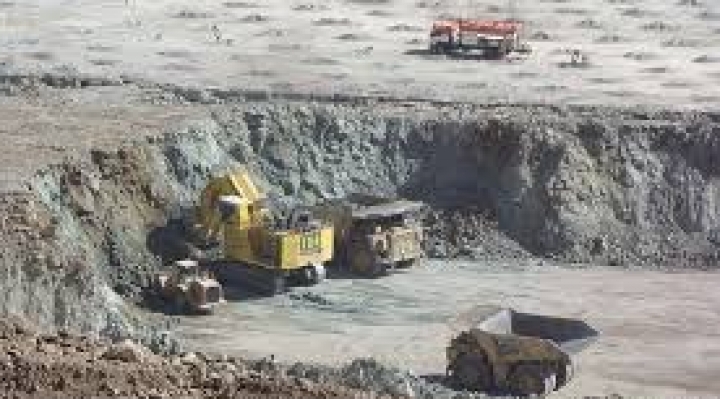 Gobierno: Impulsada por la minería y construcción, economía creció 5,3% entre enero y abril  