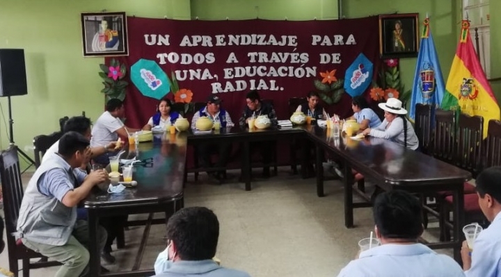 Unicef destaca programa de educación radial en el trópico de Cochabamba