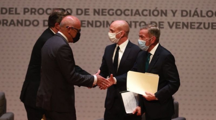 4 claves del nuevo diálogo que gobierno y oposición de Venezuela inician en México