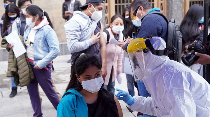 Bolivia recibió 680.900 vacunas anticovid del mecanismo Covax