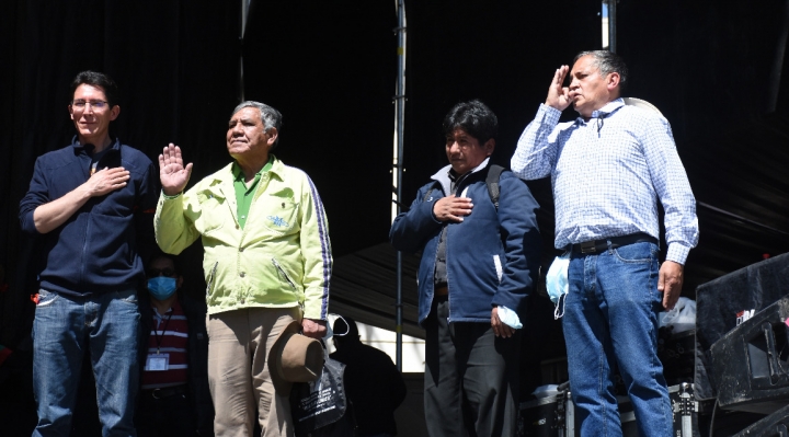 René Ballivián, del sector “democrático”, es nuevo presidente de la Fejuve La Paz, perdió el sector masista