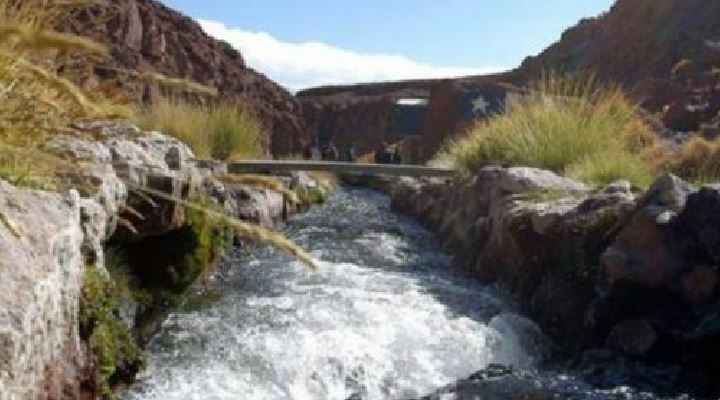 Chile dice que las aguas del Silala fluyen a su territorio y no las canalizó a su favor
