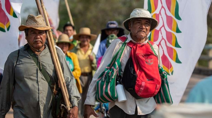 Gobierno convoca a indígenas marchistas al diálogo; envía 2 viceministros