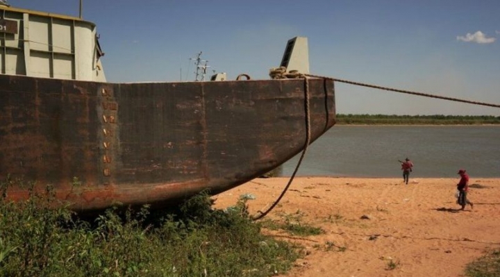 3 problemas inesperados que está generando en Sudamérica la histórica sequía del río Paraná