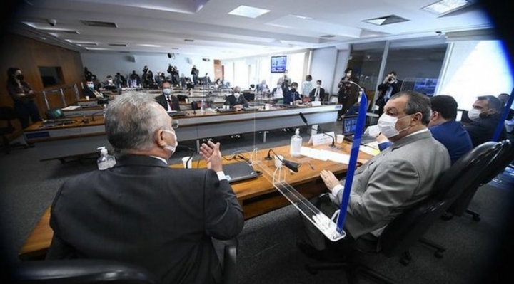 Bolsonaro: las 9 acusaciones contra el presidente de Brasil por su gestión de la pandemia