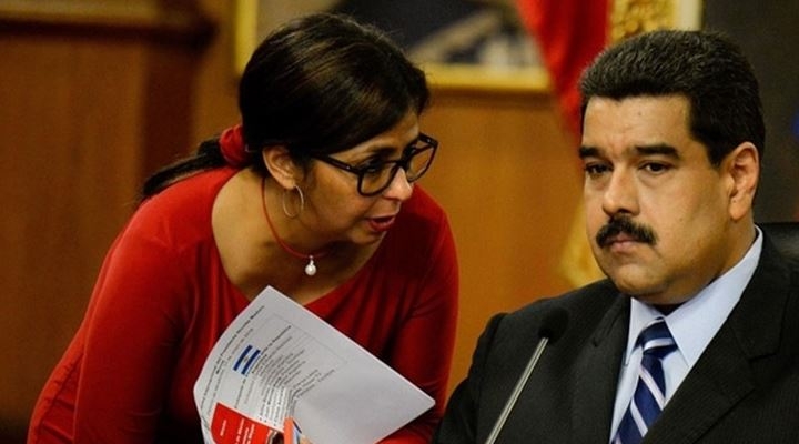 Maduro pidió la renuncia a todo su gabinete de ministros tras el masivo apagón
