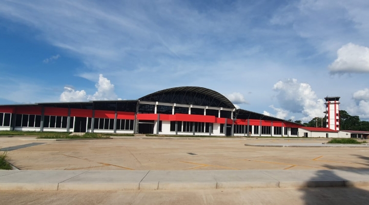 Constructora afirma que aeropuerto de Rurrenabaque está concluido; la Alcaldía ve incertidumbre en vuelos