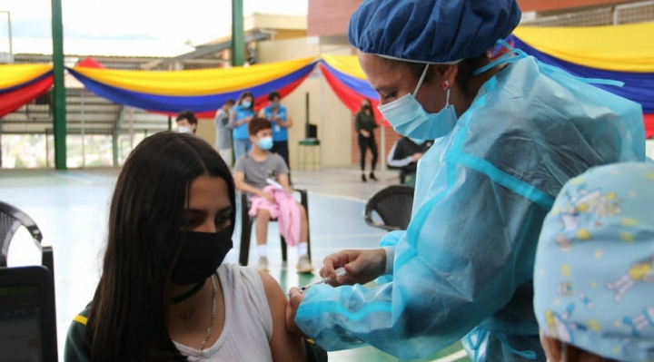 EEUU proporcionará 400 mil dólares a Bolivia para campaña de vacunación escolar