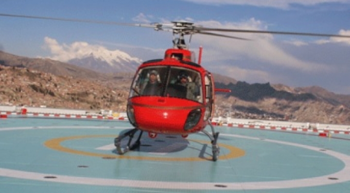 Cada viaje en helicóptero de Evo entre su residencia y el Palacio cuesta 200 dólares