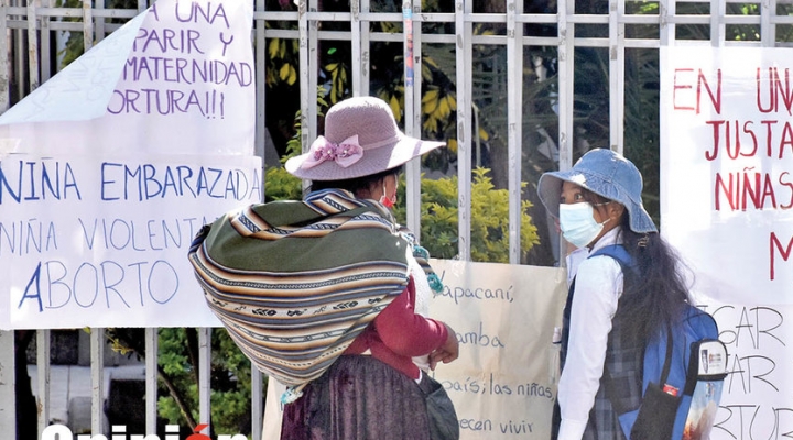 Fiscalía inicia proceso penal contra el director de un Hospital en Cochabamba por muerte de bebé