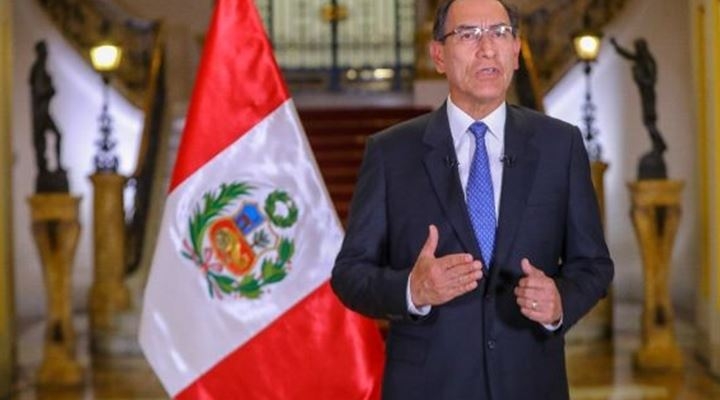 En Perú, Vizcarra amenaza con disolver el Congreso si no accede a reformas constitucionales
