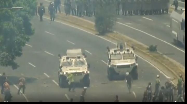 Rusia y el régimen de Maduro aseguran que los militares continúan leales