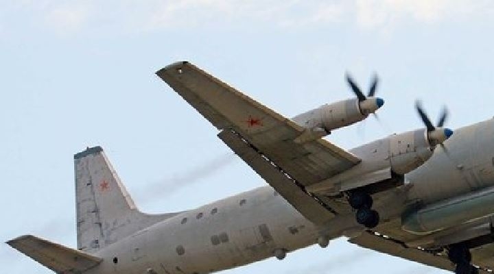 Siria derriba accidentalmente un avión ruso, con 15 tripulantes a bordo