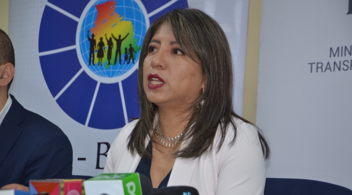Viceministra Cruz se disculpa después de llamar "asesina" a la presidenta de Perú 