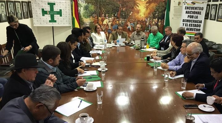 Cívicos y oposición marcharán el lunes de El Alto al centro paceño para exigir renuncia de vocales del TSE