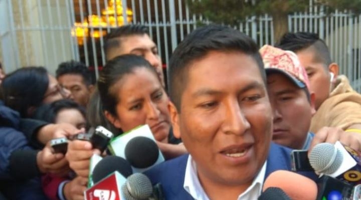 Alcalde de Achocalla dice que Revilla está “nervioso” y que él no firmó ningún contrato con IGBlue