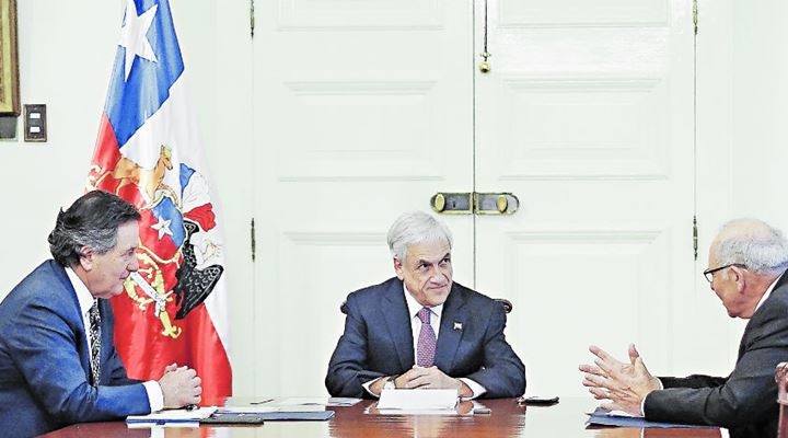 Piñera no irá a La Haya y en Chile afinan estrategia para enfrentar el fallo de la CIJ