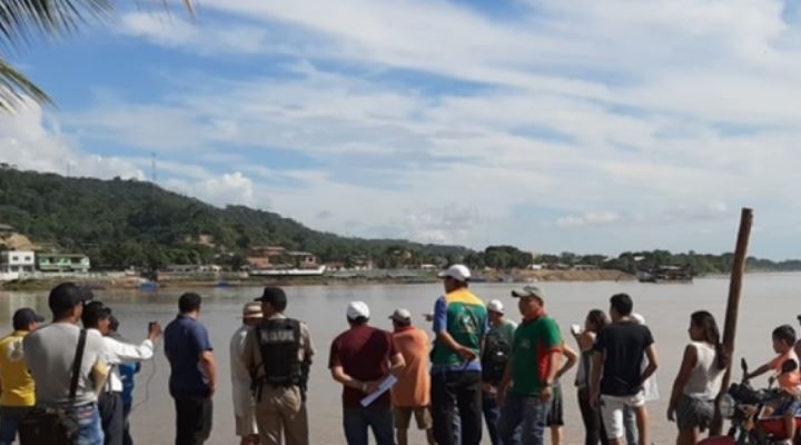 Rurrenabaque y San Buenaventura en emergencia por llegada de draga colombiana