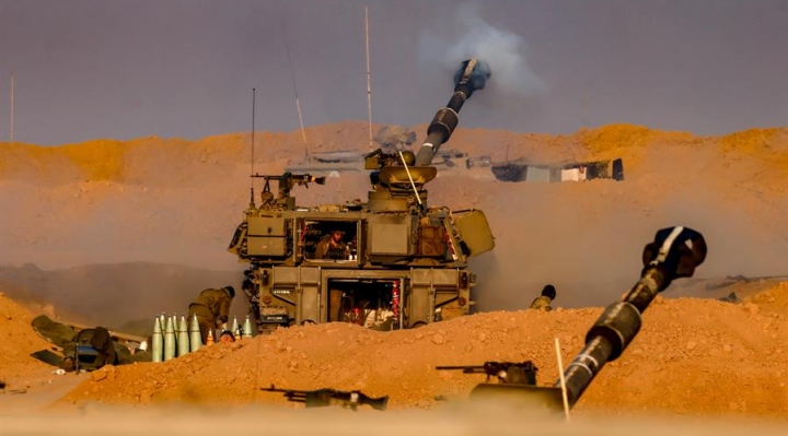 Tropas israelíes atacaron 300 objetivos en la Franja de Gaza
