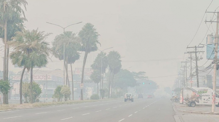 Por mala calidad del aire Educación suspende clases en Beni y Santa Cruz