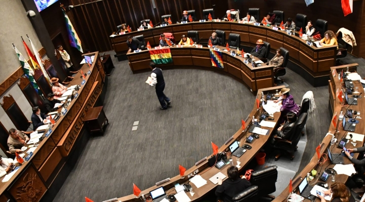 A horas de la sesión, arcistas discrepan con evistas y oposición sobre orden para tratar proyectos de ley