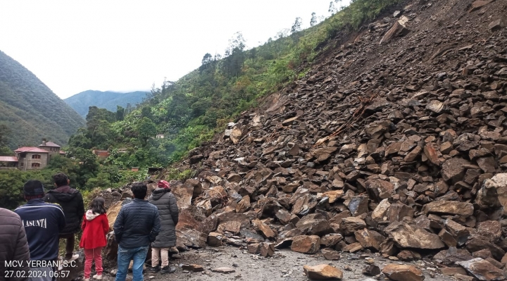 Paso vehicular entre Chulumani y Unduavi, sector del Castillo, está suspendido temporalmente por derrumbes