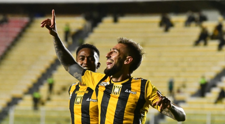 Con un buen cabezazo Ursino hace el primer gol del Tigre en la Copa