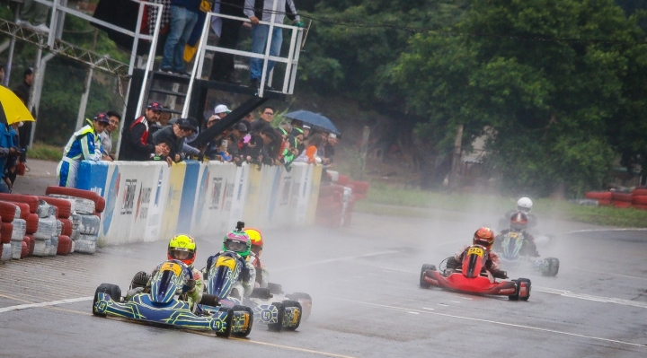 Comienza el Nacional de Karting y dos hermanos suben al podio