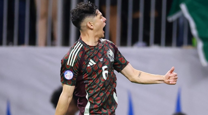 México logra su primer triunfo no sin antes pasar sustos ante Jamaica