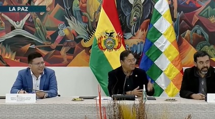 El Presidente se reúne con alcaldes de ciudades capitales y El Alto para tratar  temas regionales, económicos y gestión de proyectos