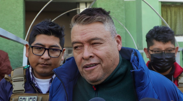  Ministro de Gobierno asegura que Zúñiga  iba a trasladar un avión y militares a La Paz