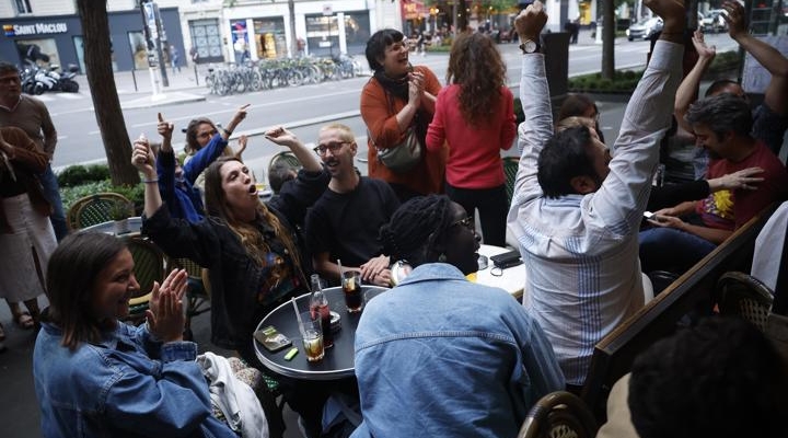 La izquierda francesa logra una mayoría simple en las elecciones, según varios sondeos