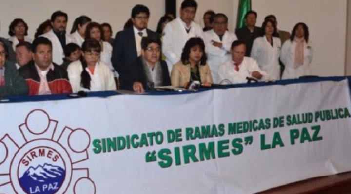 Médicos van al diálogo con el Gobierno sin suspender medidas de presión