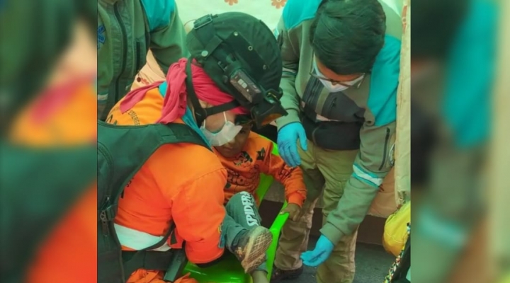 Niño sufre quemadura de segundo grado en la Entrada Universitaria al ser alcanzado por un petardo