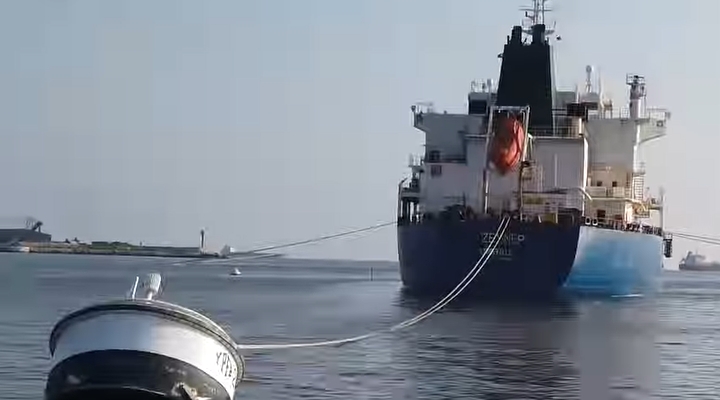 Terminal Sica Sica vuelve a quedar  inhabilitado, los otros barcos con combustible  ruso no podrán realizar sus descargas